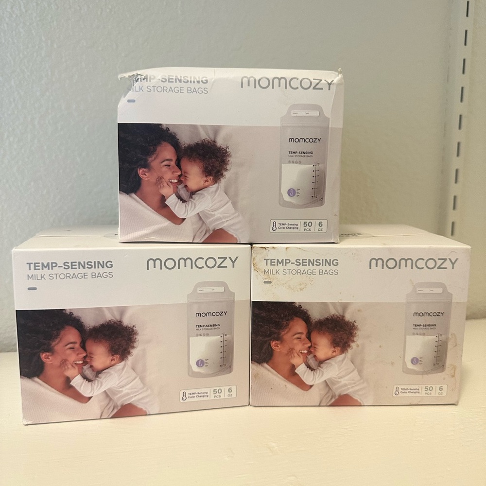 Momcozy Temp-Sensing Milk Storage Bags – White (50 Count)